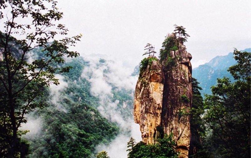 鲁山县:山水之间的自然与人文之旅